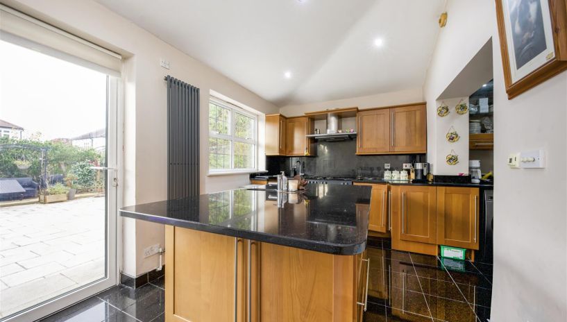 Holmsley Close, New Malden, KT3