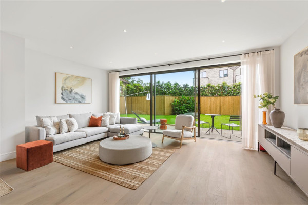 Coombe Lane West