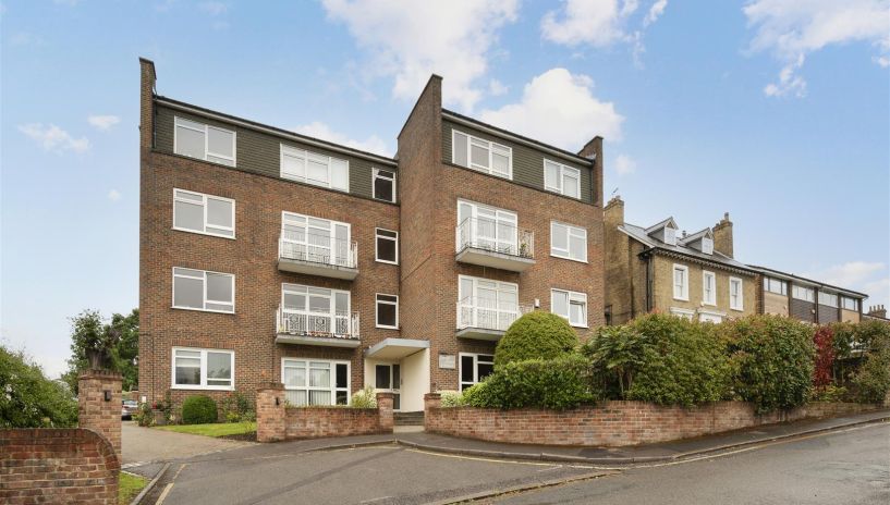 Hayes Court, Sunnyside, SW19