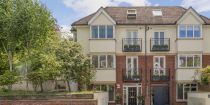 Home Park Road, London