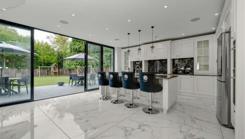 Byfleet Road, Cobham