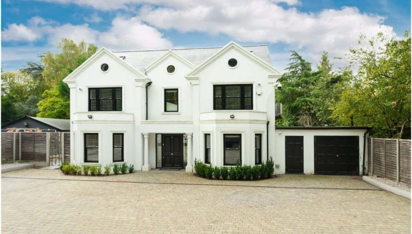 Byfleet Road, Cobham