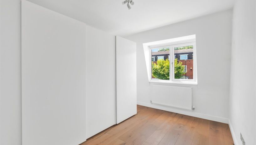 Leeward Gardens, Wimbledon, SW19