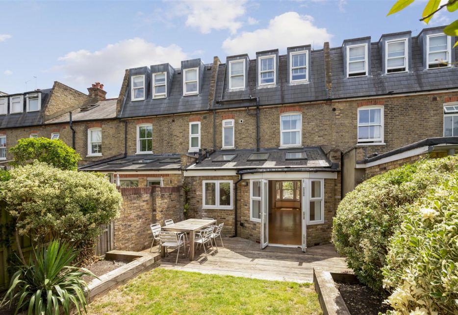Kenwyn Road, West Wimbledon, SW20