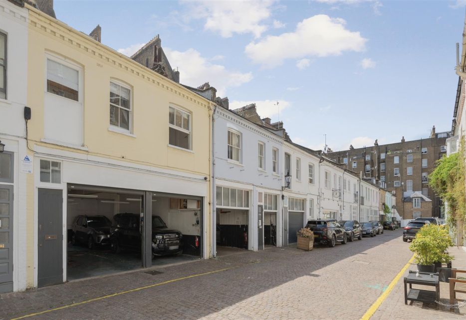 Petersham Mews, South Kensington, SW7