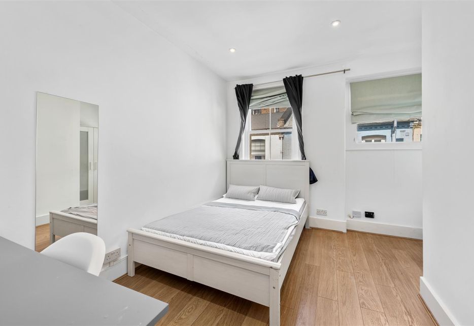 Petersham Mews, South Kensington, SW7