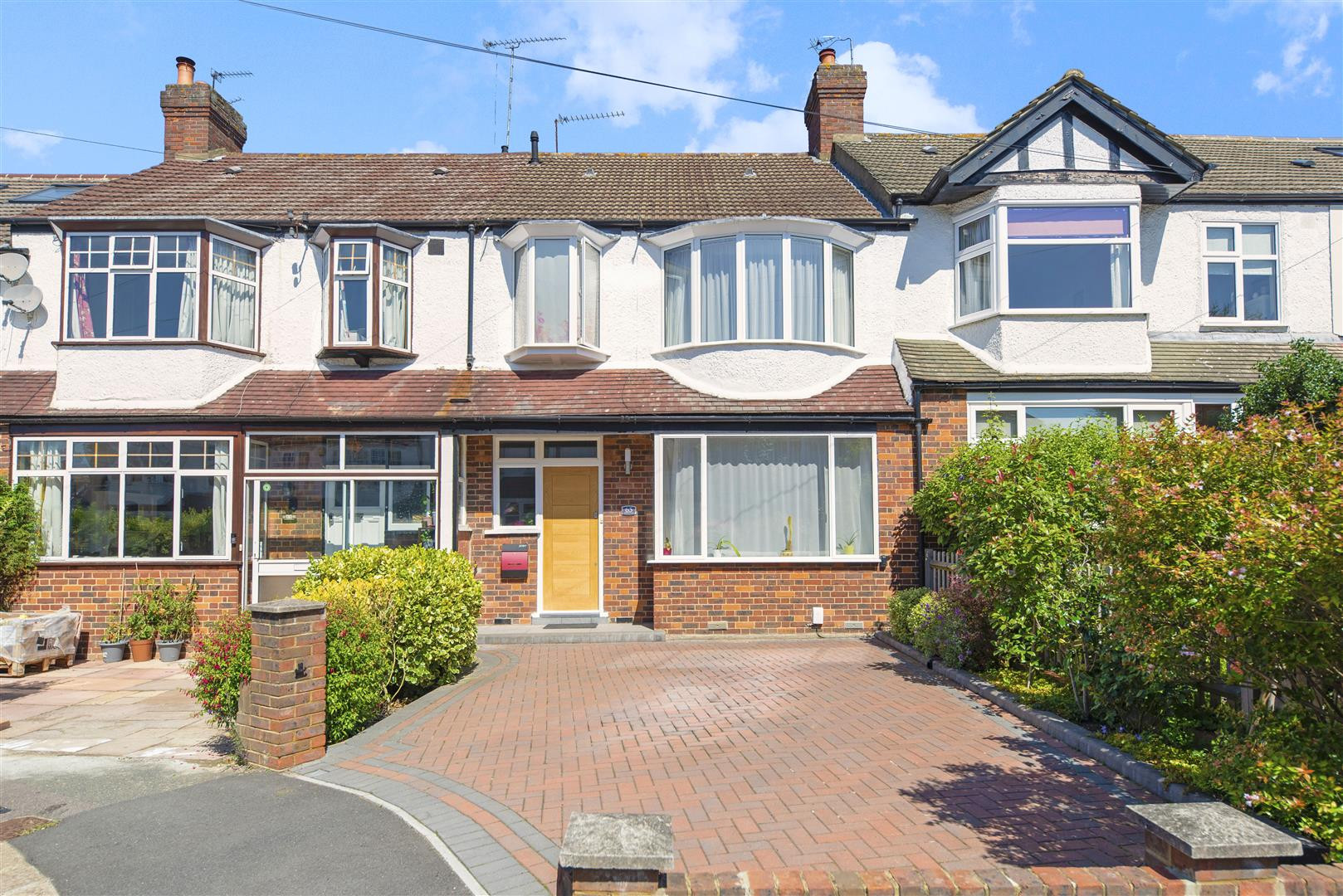 Meadow Close | 34822399