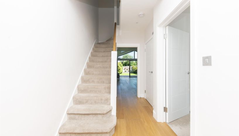 Meadow Close, Raynes Park, SW20
