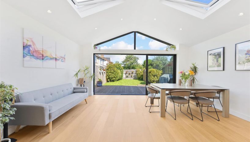Meadow Close, Raynes Park, SW20