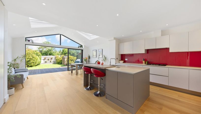Meadow Close, Raynes Park, SW20