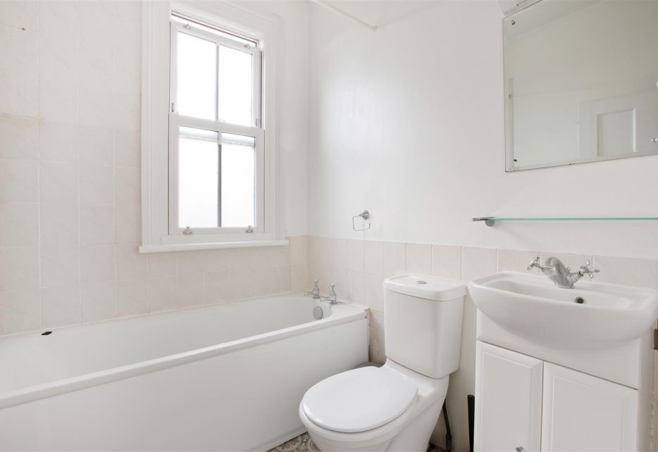 Pendarves Road, West Wimbledon, SW20
