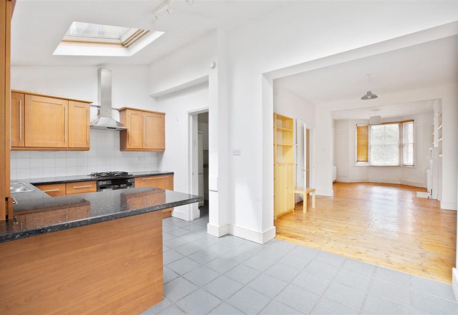 Pendarves Road, West Wimbledon, SW20