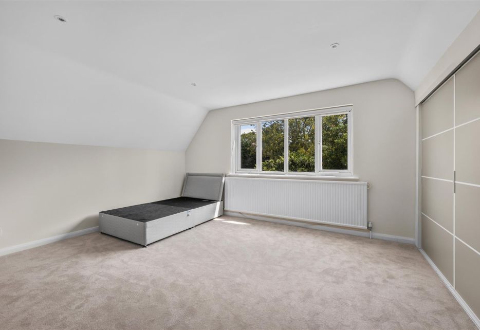 Cottenham Park Road, West Wimbledon, SW20