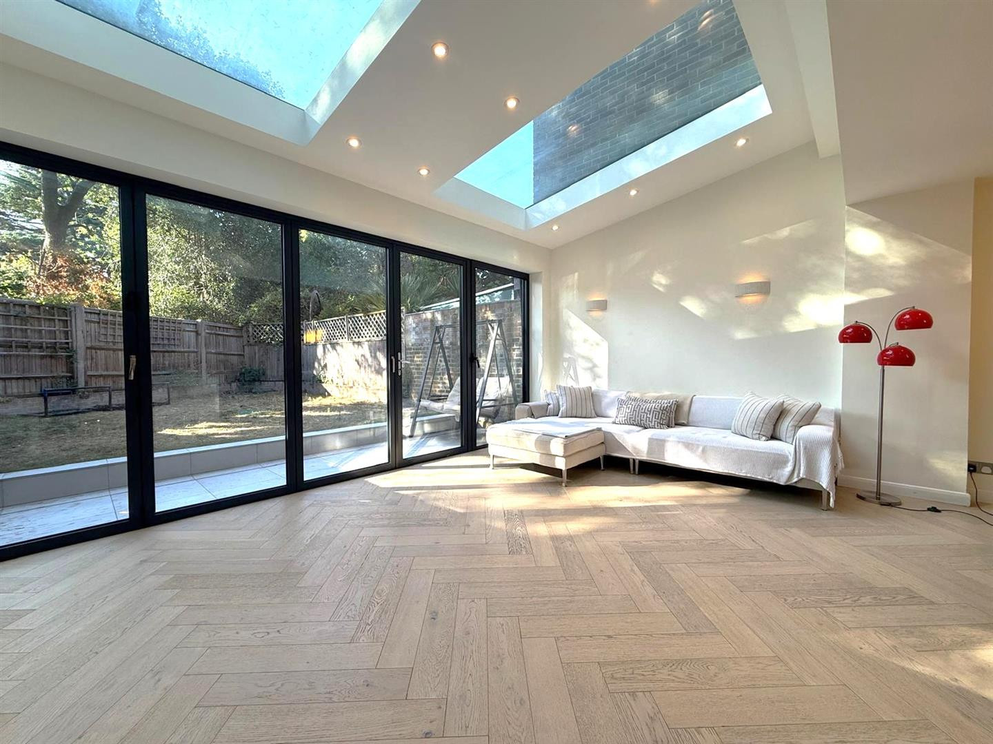 Somerset Road | 34833873