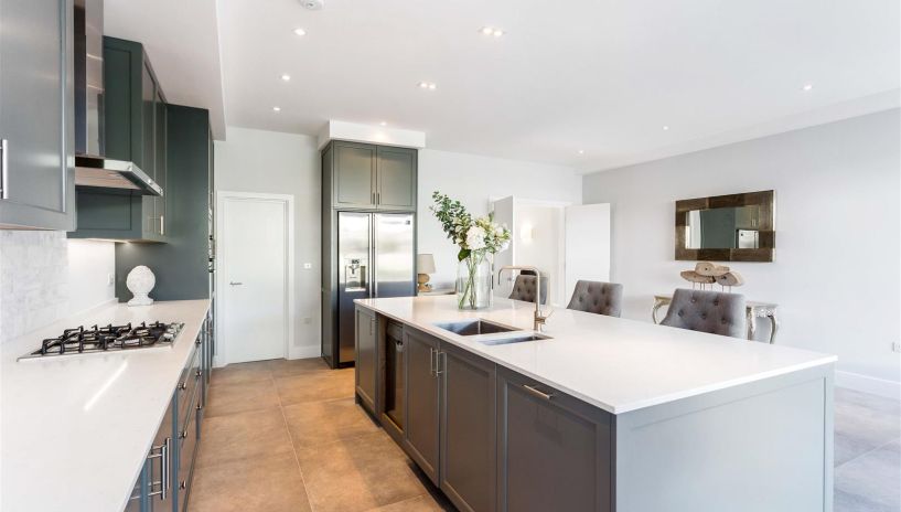 Oakwood Road, West Wimbledon, SW20