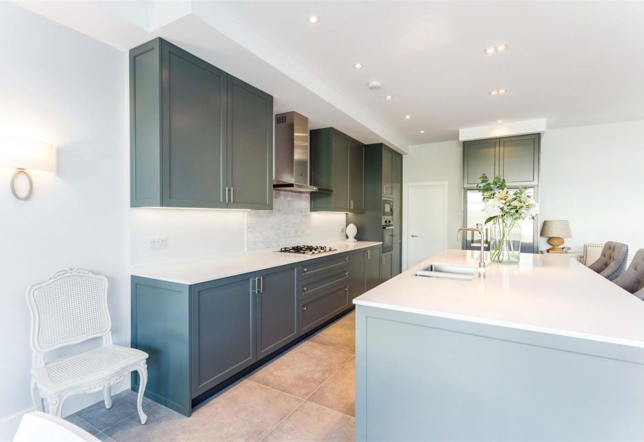 Oakwood Road, West Wimbledon, SW20