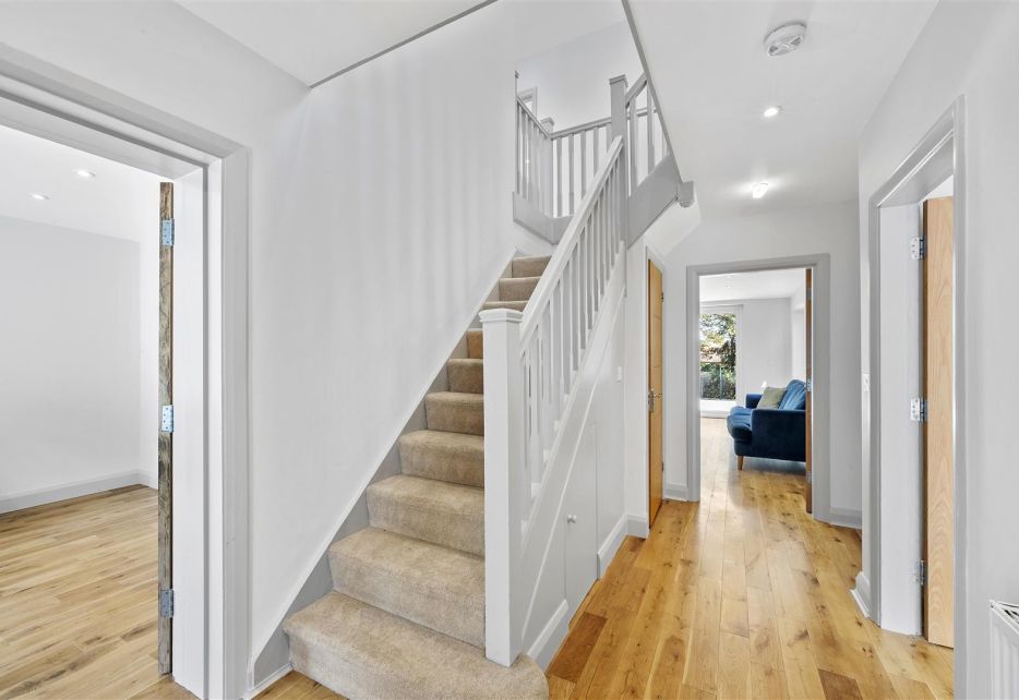 Ullswater Crescent, Kingston Vale, SW15