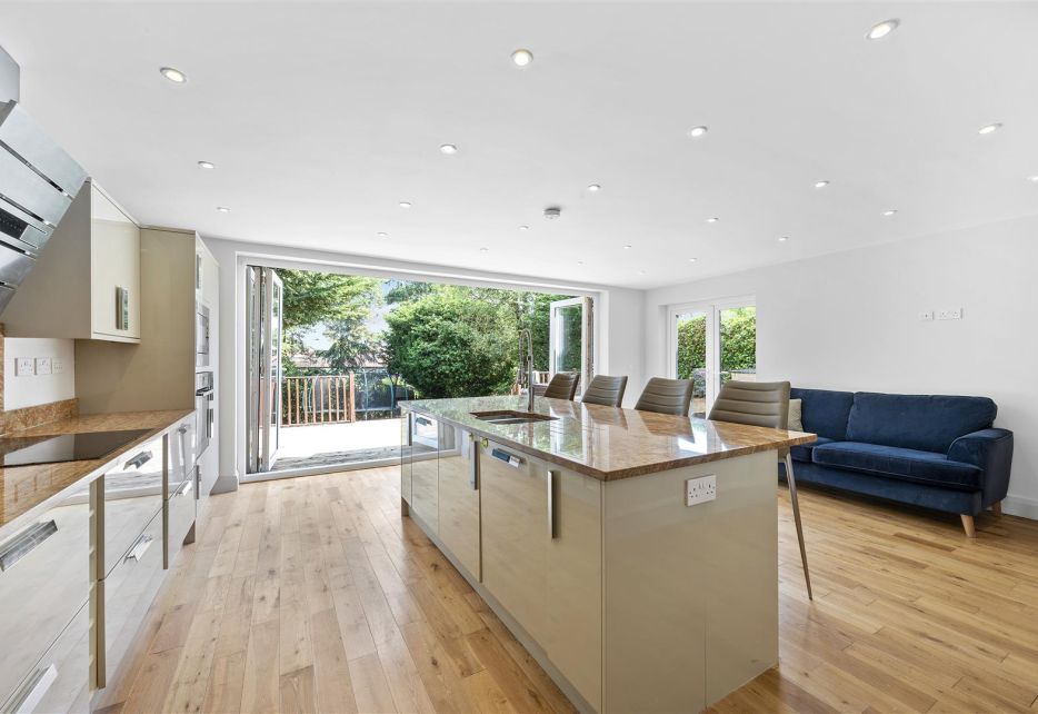 Ullswater Crescent, Kingston Vale, SW15