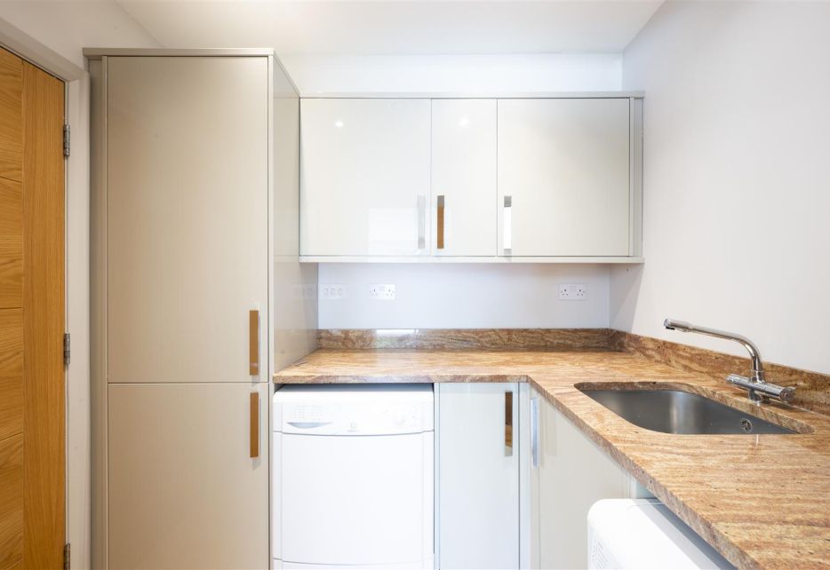 Ullswater Crescent, Kingston Vale, SW15