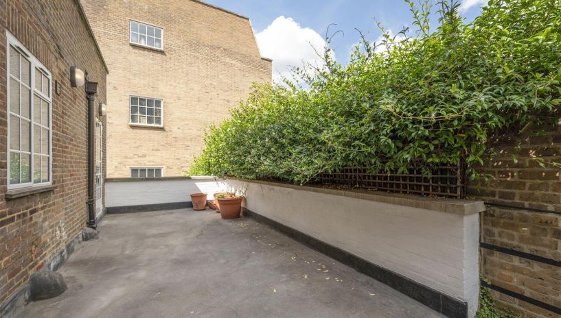 Douro Place, London