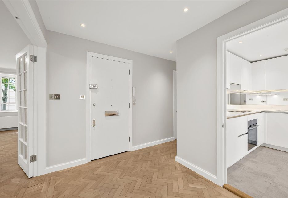 Douro Place, London