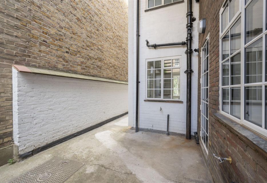 Douro Place, London
