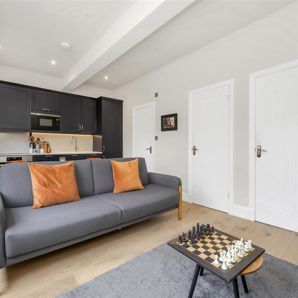 Kynance Mews
