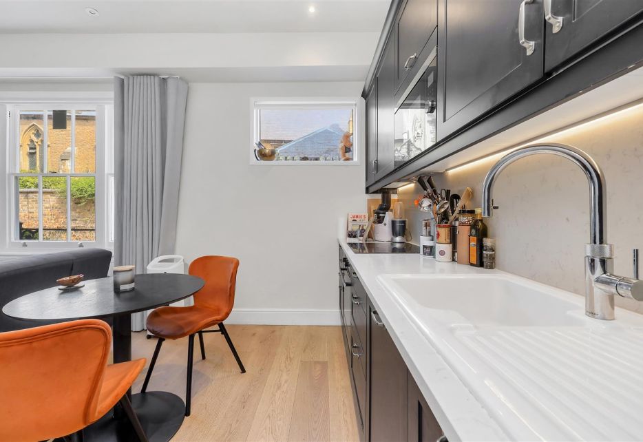 Kynance Mews, South Kensington, SW7