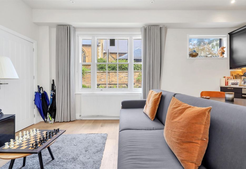 Kynance Mews, South Kensington, SW7