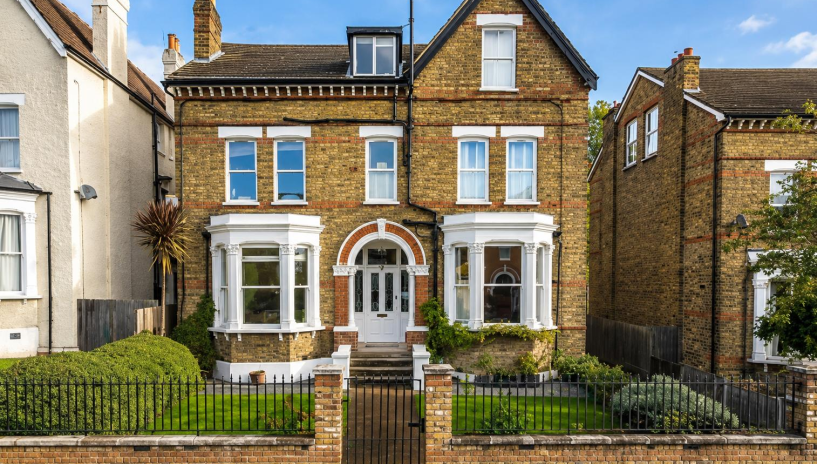Darlaston Road, London
