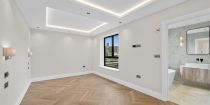 Winston Close, Haynt Walk, Raynes Park