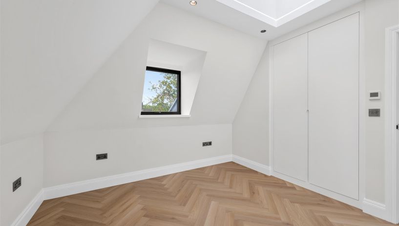 Winston Close, Haynt Walk, Raynes Park