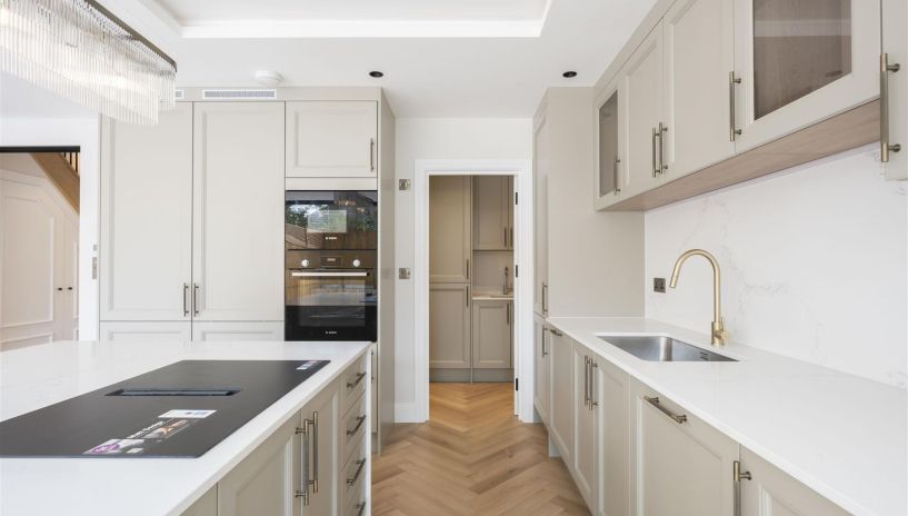 Winston Close, Haynt Walk, Raynes Park