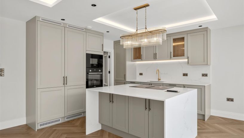 Winston Close, Haynt Walk, Raynes Park