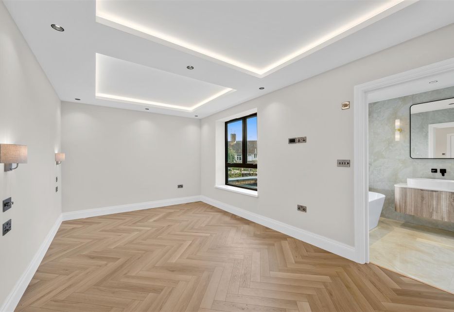 Winston Close, Haynt Walk, Raynes Park