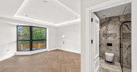 Winston Close, Haynt Walk, Raynes Park