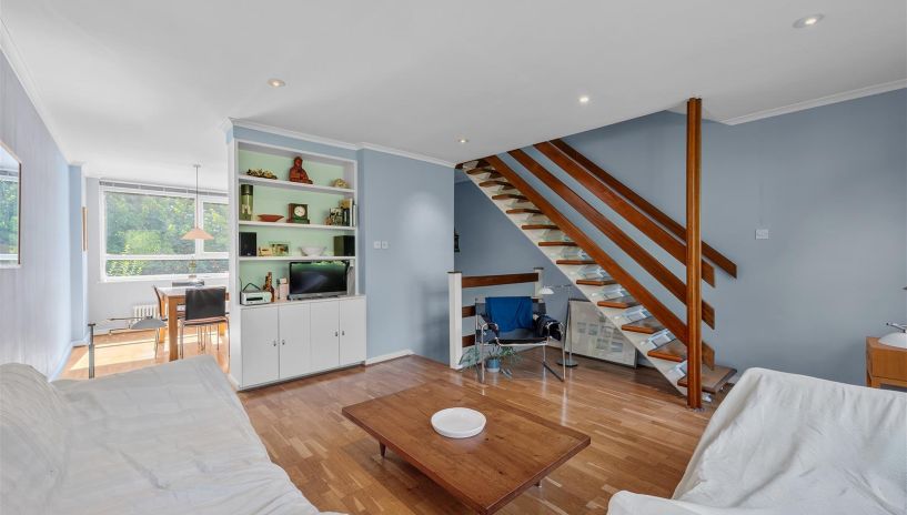 Savona Close, London
