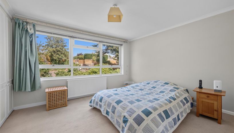 Savona Close, London