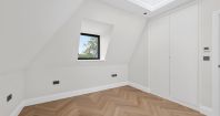 Winston Close, Haynt Walk, Raynes Park, SW20