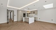 Winston Close, Haynt Walk, Raynes Park, SW20