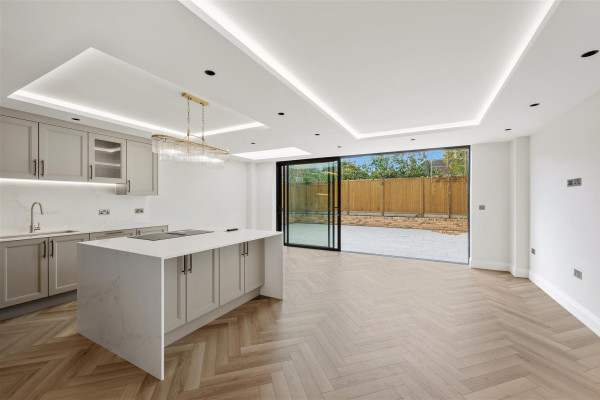 Haynt Walk