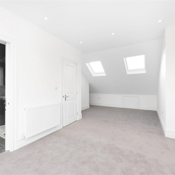 Sandringham Avenue