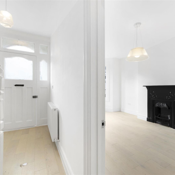 Sandringham Avenue