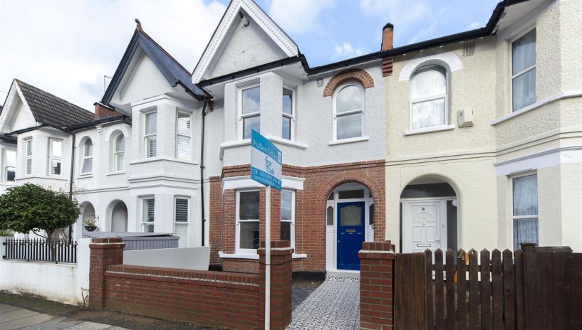 Sandringham Avenue, Wimbledon Chase, SW20