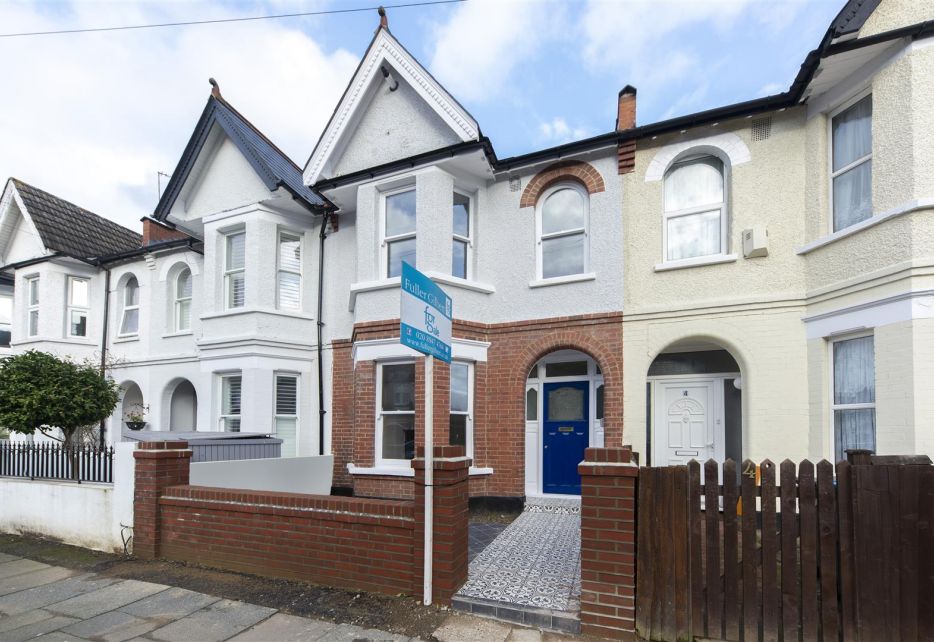 Sandringham Avenue, Wimbledon Chase, SW20
