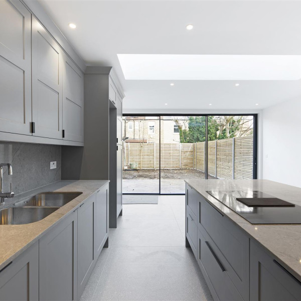 Sandringham Avenue