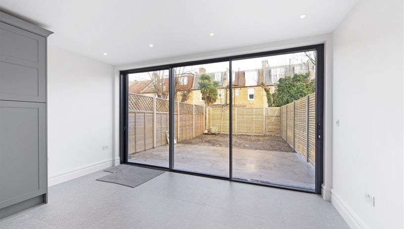 Sandringham Avenue, Wimbledon Chase, SW20