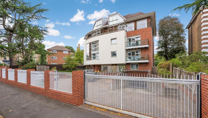 Grosvenor Hill, Wimbledon, SW19