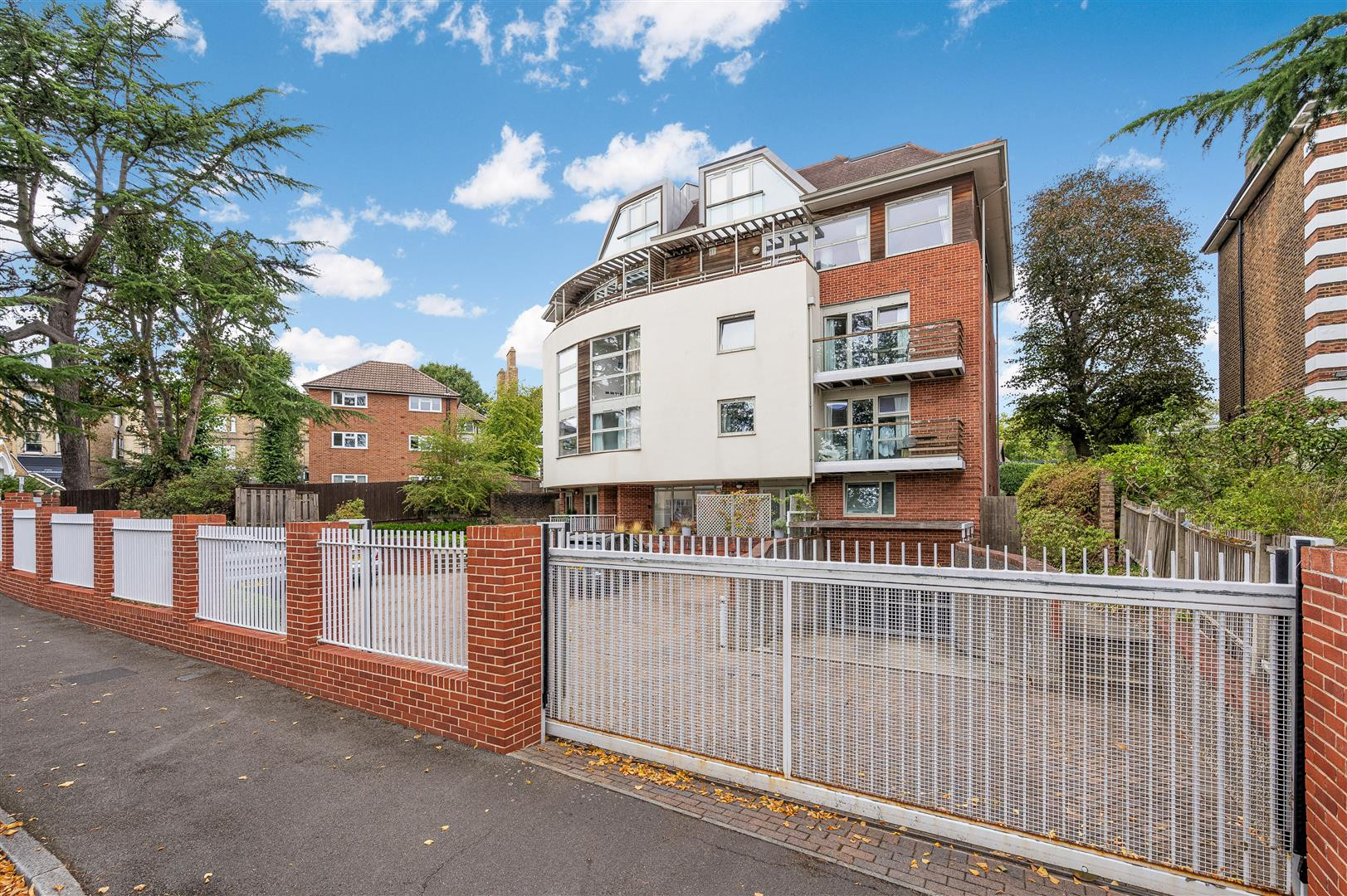 Grosvenor Hill | 34906882