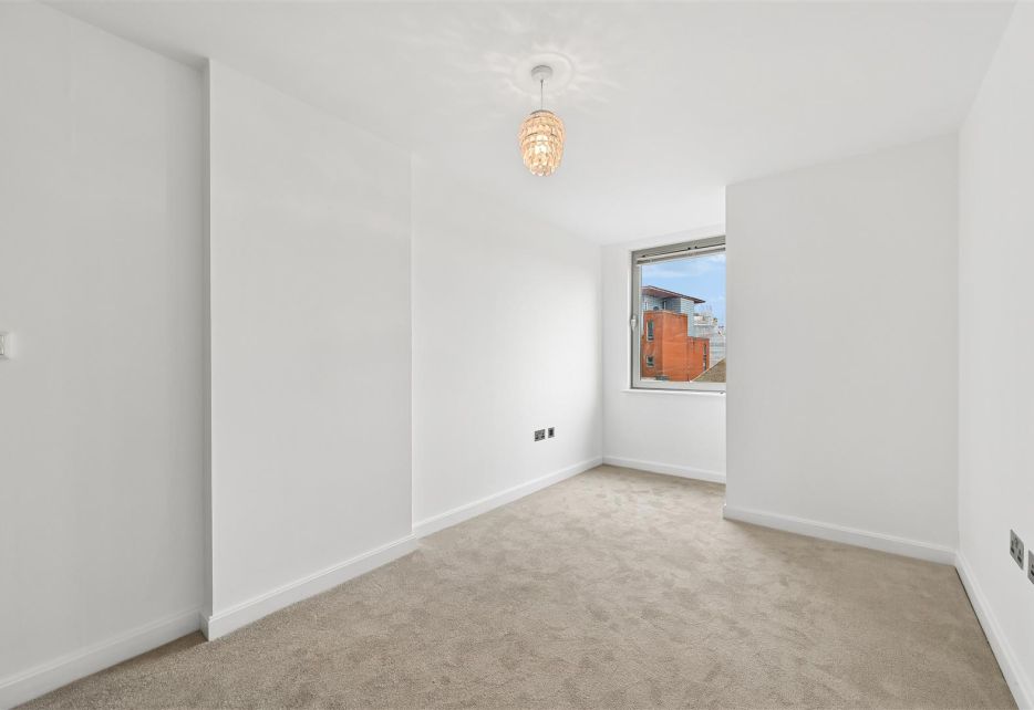 Grosvenor Hill, Wimbledon, SW19
